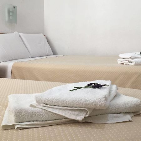 Hostal R. Lido Madrid Exterior photo